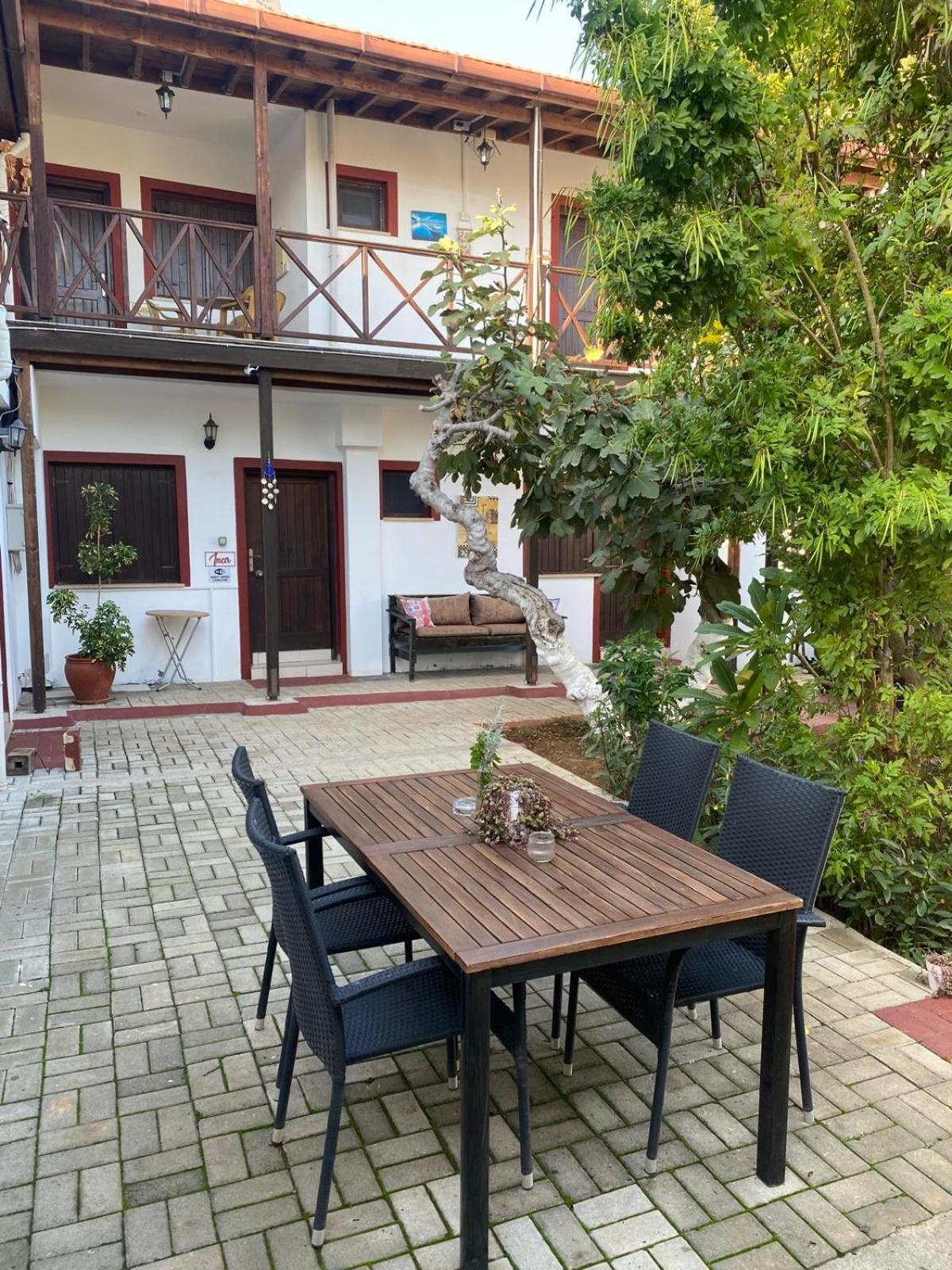 Betul Guest House Фамагуста Экстерьер фото